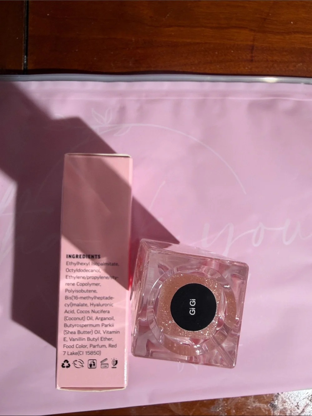 Kyssa lip gloss